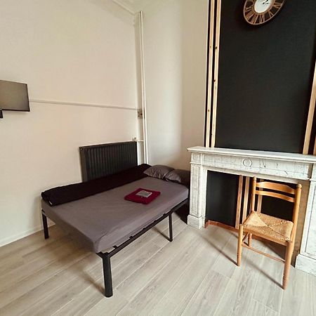 European District Hostel Брюссель Экстерьер фото