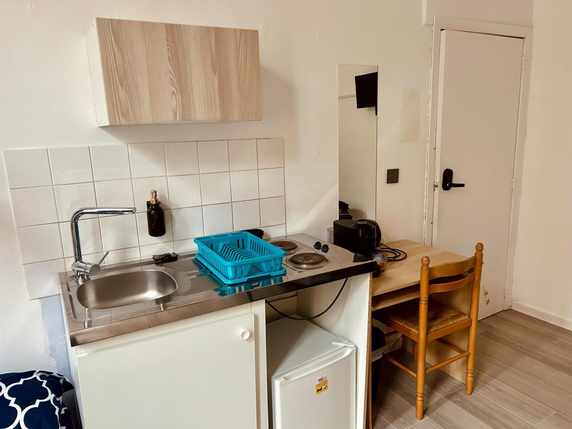 European District Hostel Брюссель Экстерьер фото
