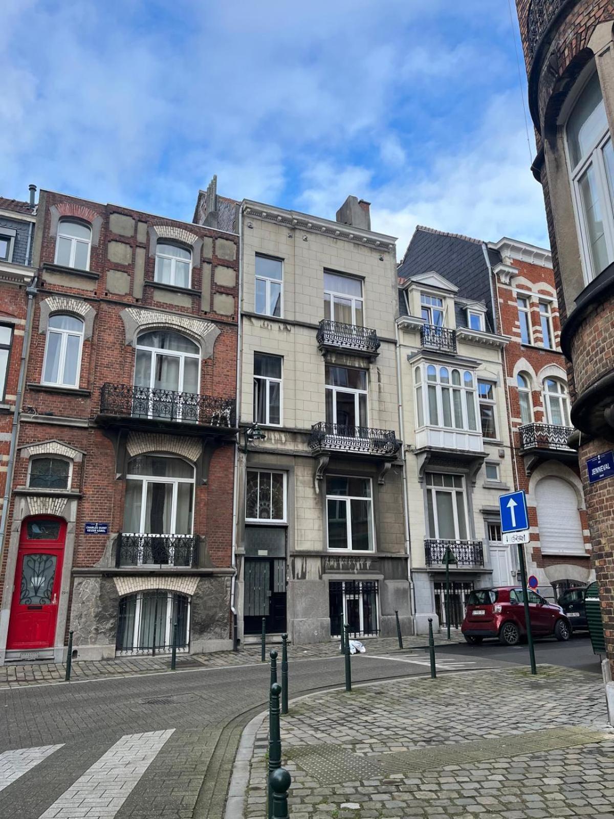 European District Hostel Брюссель Экстерьер фото